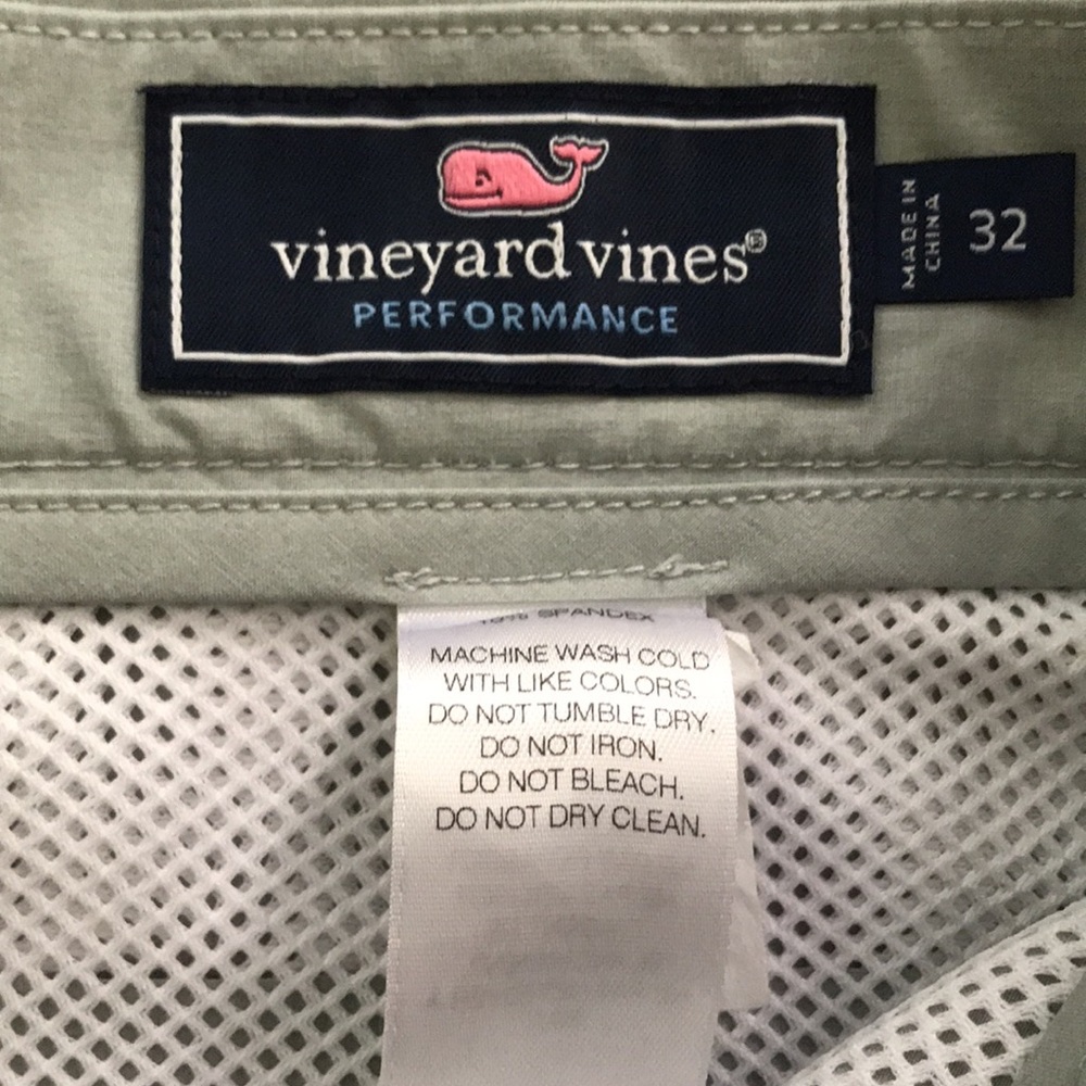 Vineyard vines shorts - Picture 3 of 3